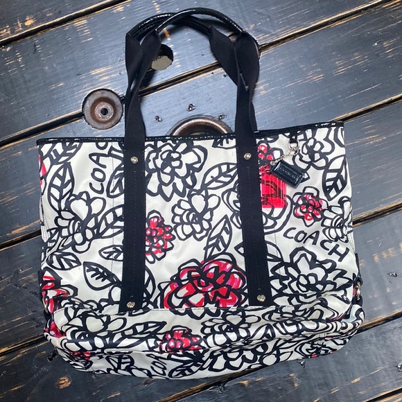 Coach Floral Flower Graffiti Poppy Shoulder Bag Tote F16914 - Picture 3 of 16